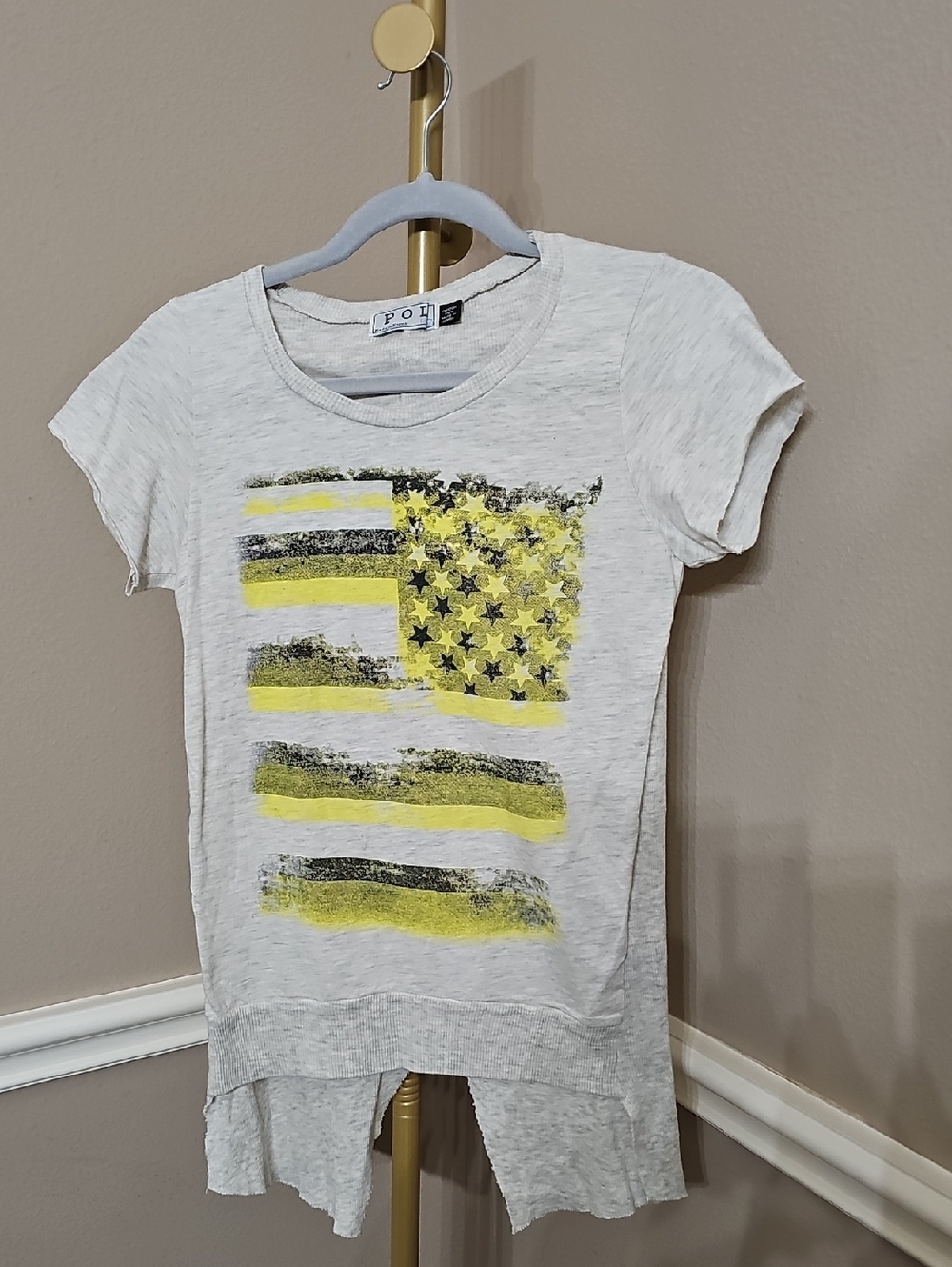 POL  Short Sleeve Heather Tee with Yellow and Black Flag Graphic
